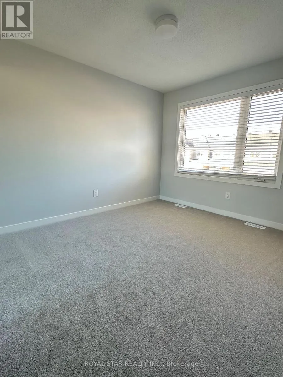 238 BILLRIAN CRESCENT