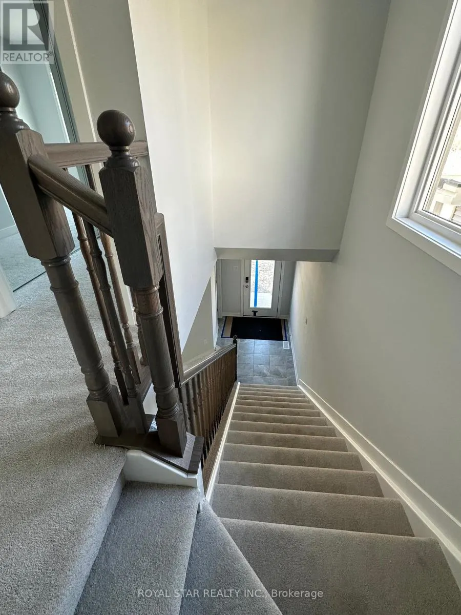 238 BILLRIAN CRESCENT