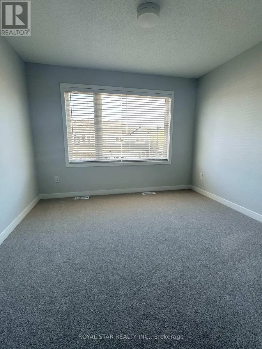 238 BILLRIAN CRESCENT