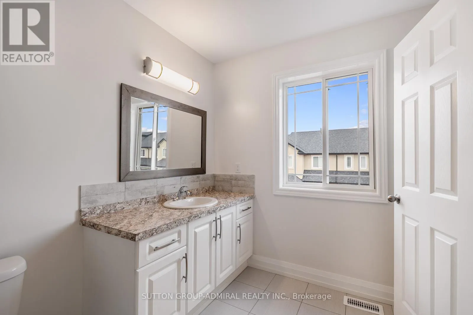 54 - 9 HAMPTON BROOK WAY