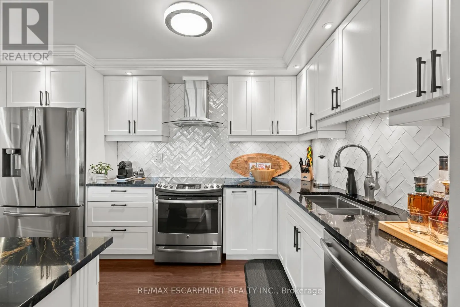 1103 - 40 HARRISFORD STREET