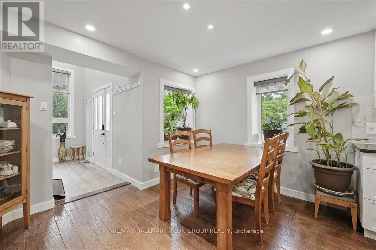 84 EASTPARK DRIVE