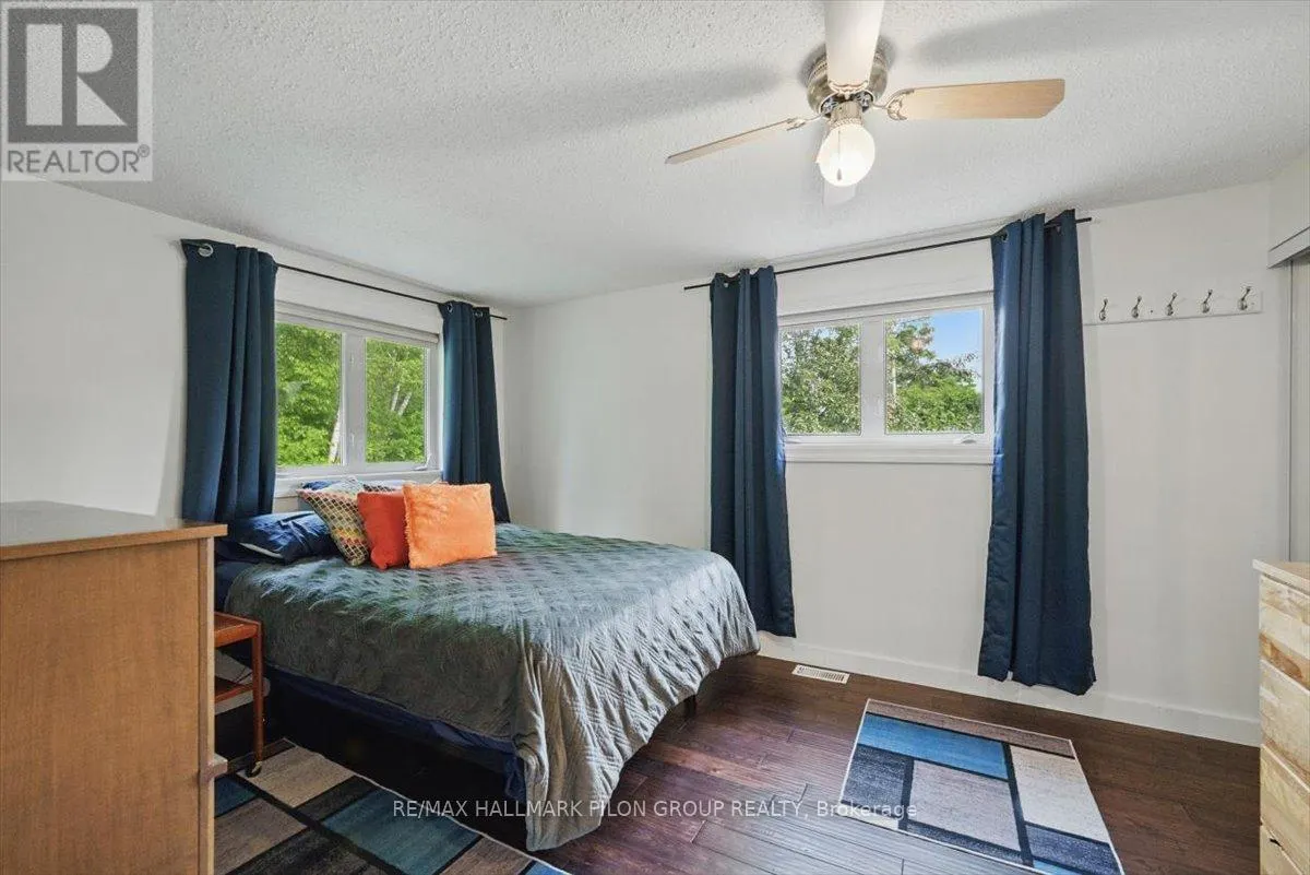84 EASTPARK DRIVE