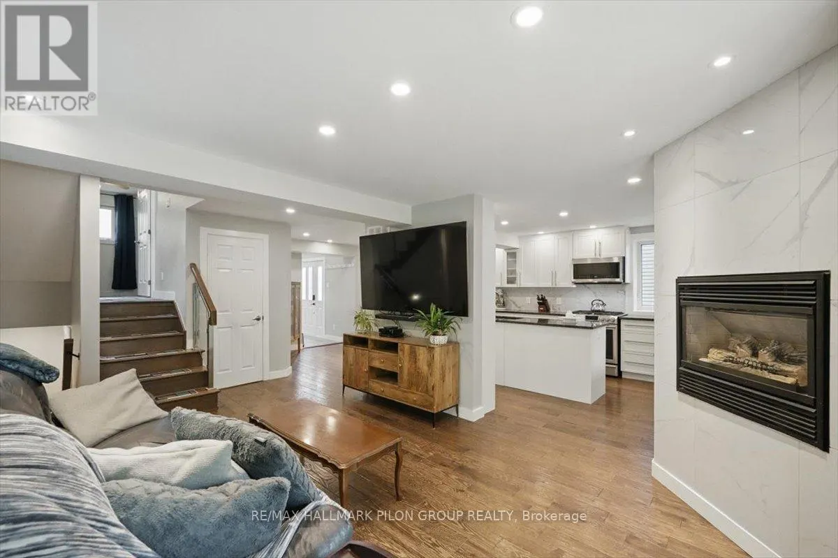 84 EASTPARK DRIVE