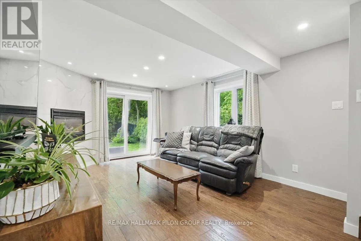 84 EASTPARK DRIVE