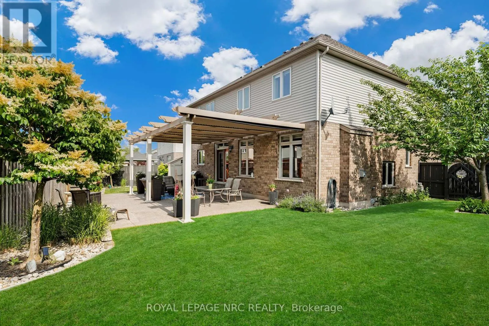 13 ALEX GRANT PLACE