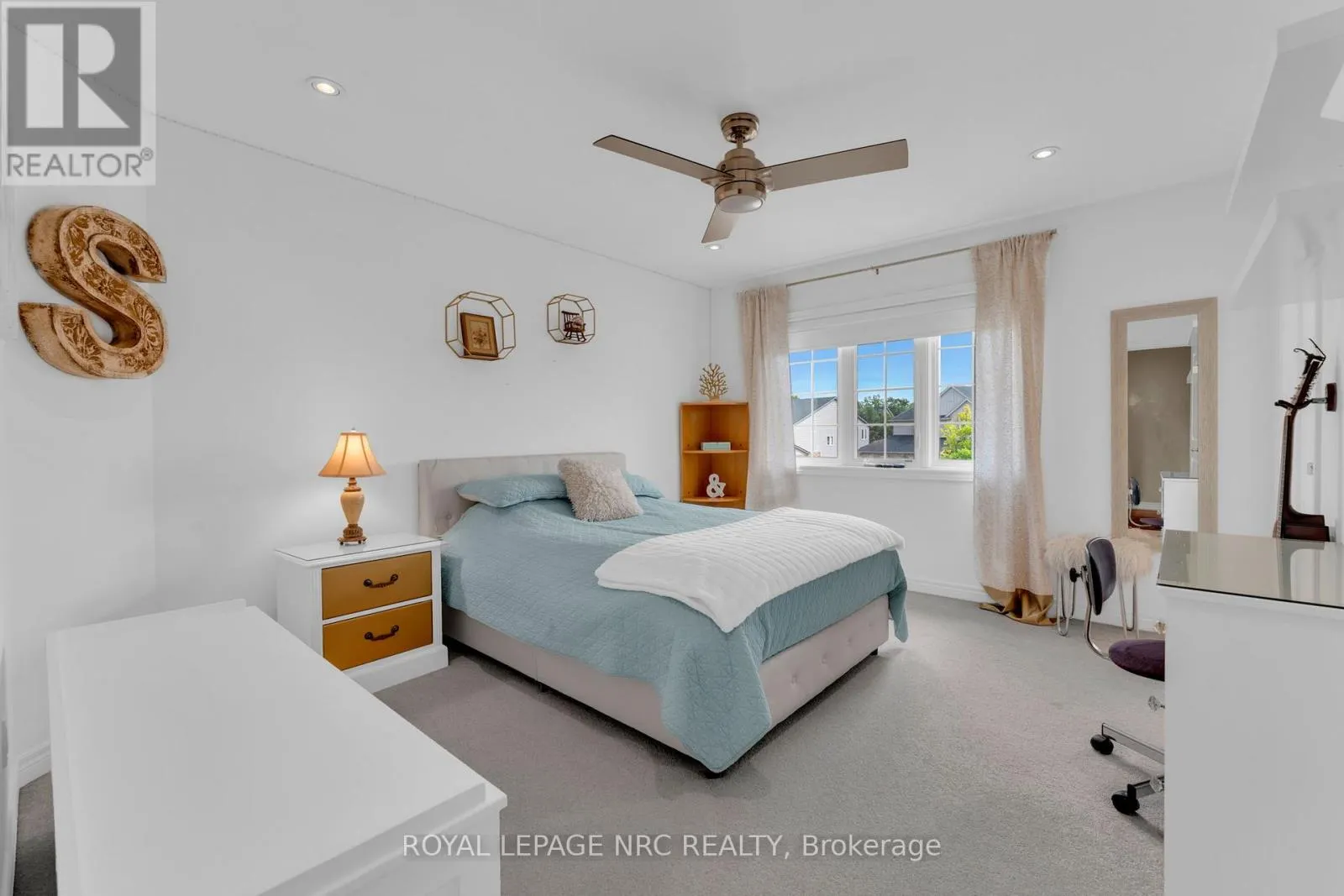 13 ALEX GRANT PLACE