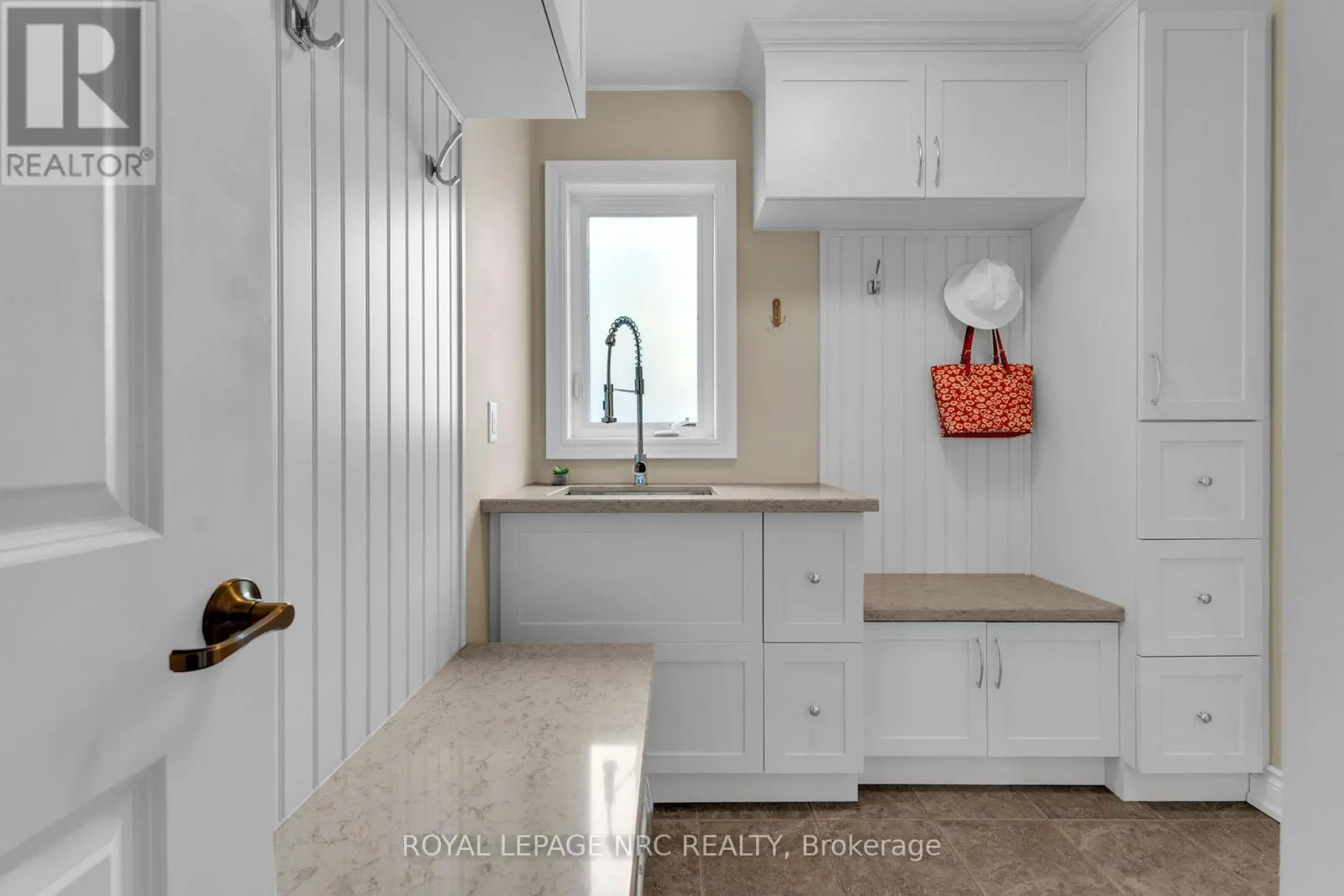 13 ALEX GRANT PLACE