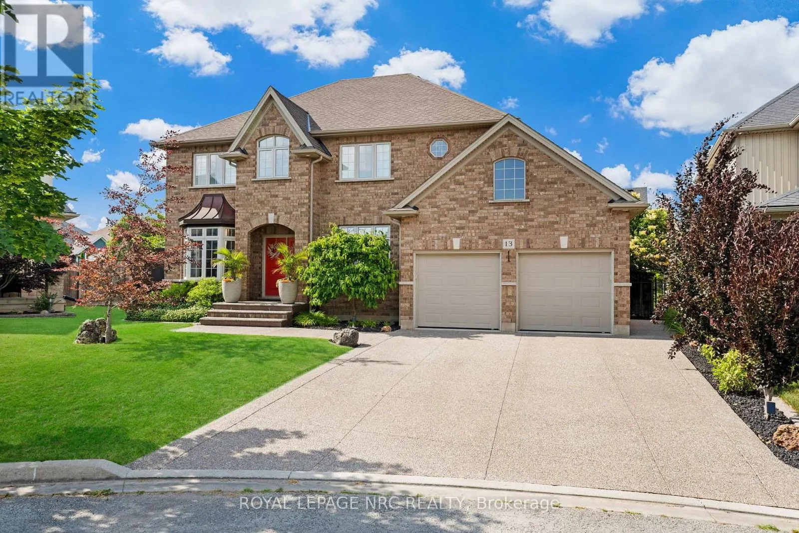 13 ALEX GRANT PLACE