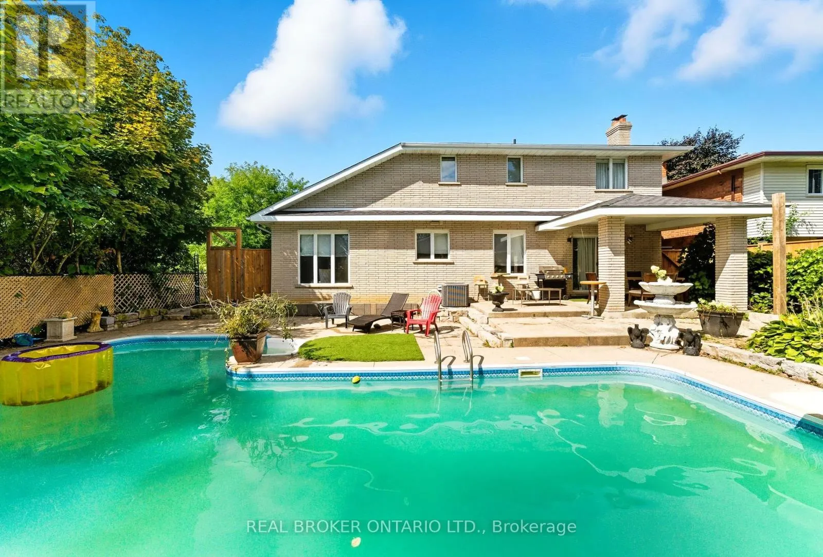 267 MEMORIAL DRIVE