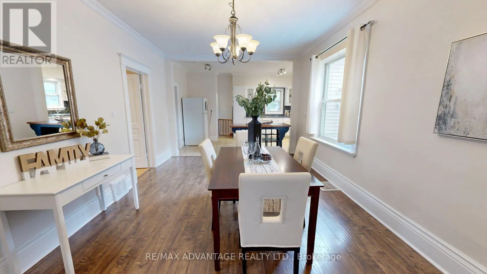 137 WOODWARD AVENUE