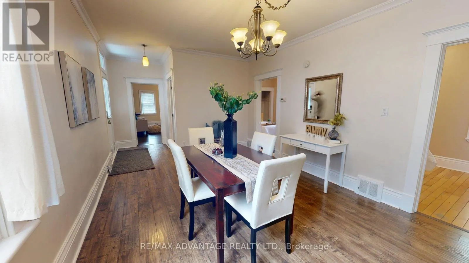 137 WOODWARD AVENUE