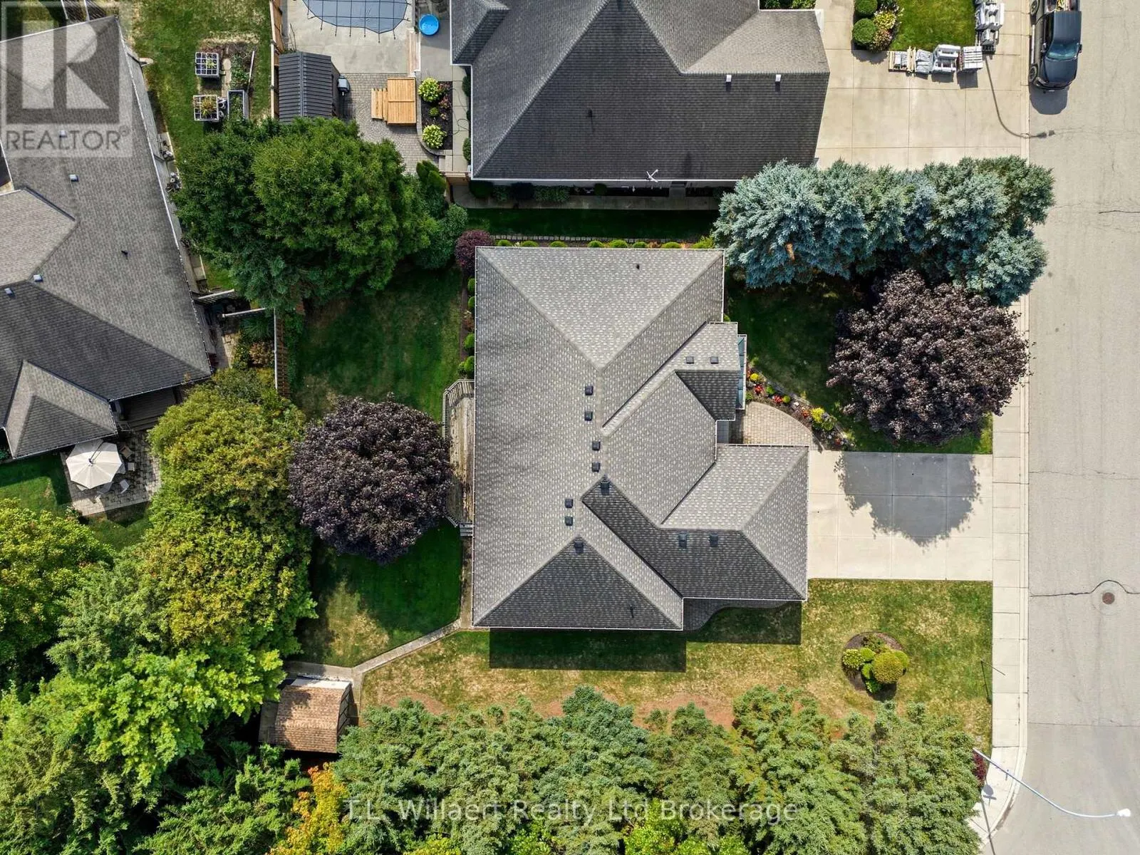 51 DEMEYERE AVENUE