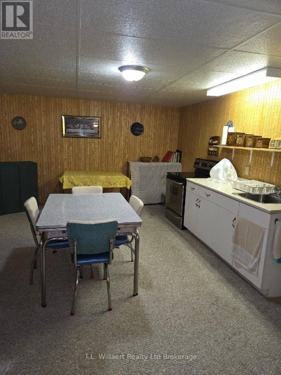 51 DEMEYERE AVENUE