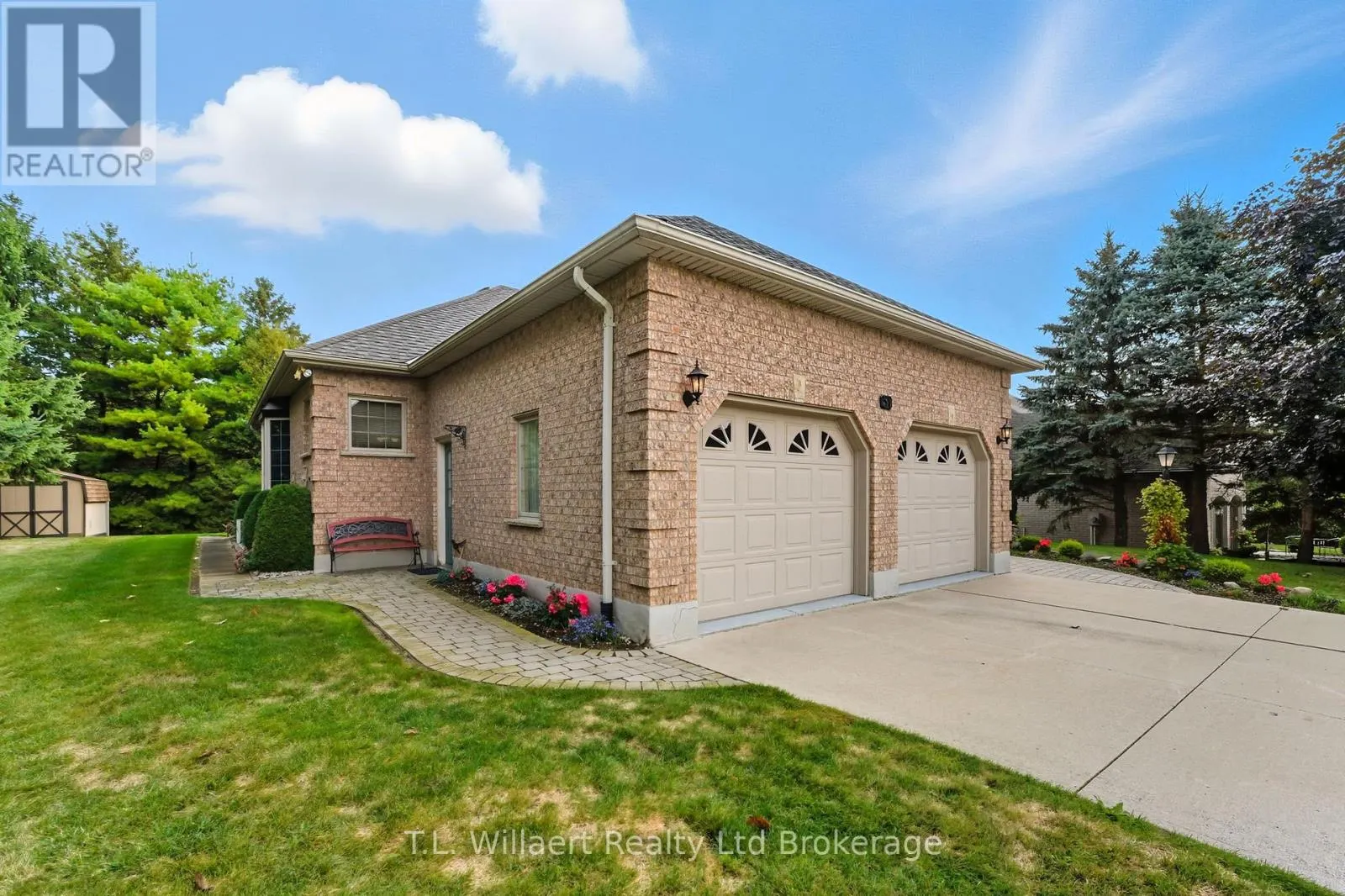 51 DEMEYERE AVENUE