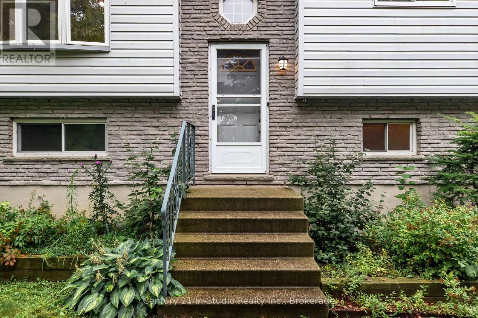 526 CRAWFORD STREET