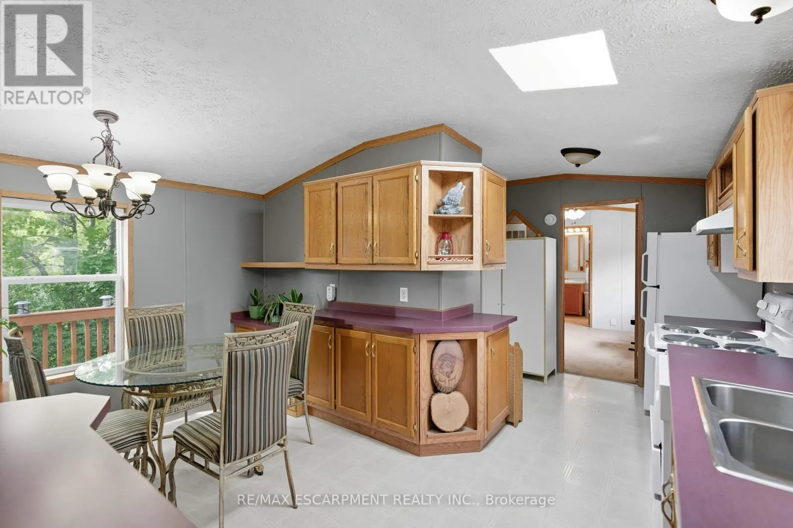 31 - 1294 8TH CONCESSION ROAD W