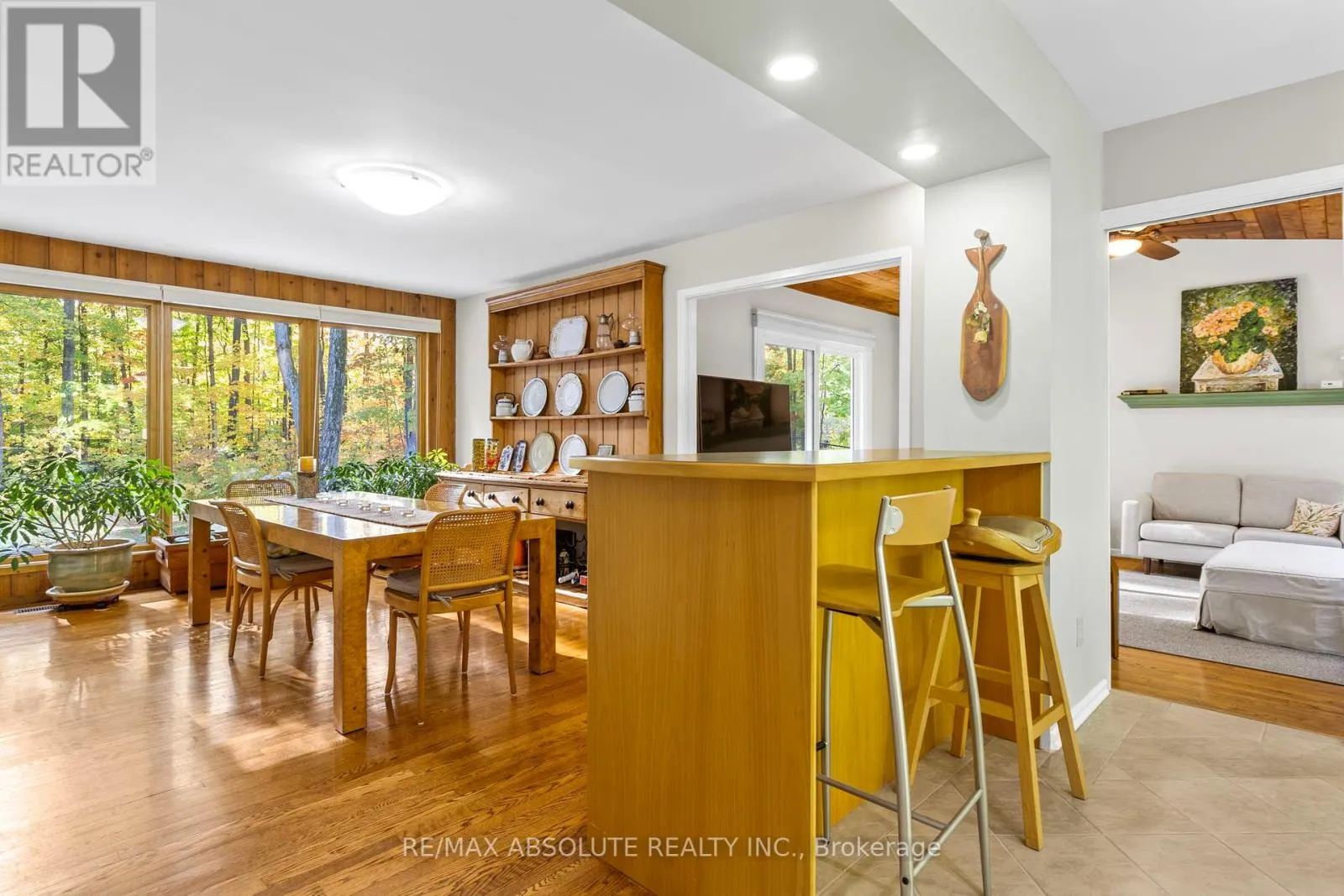109 PINERIDGE ROAD