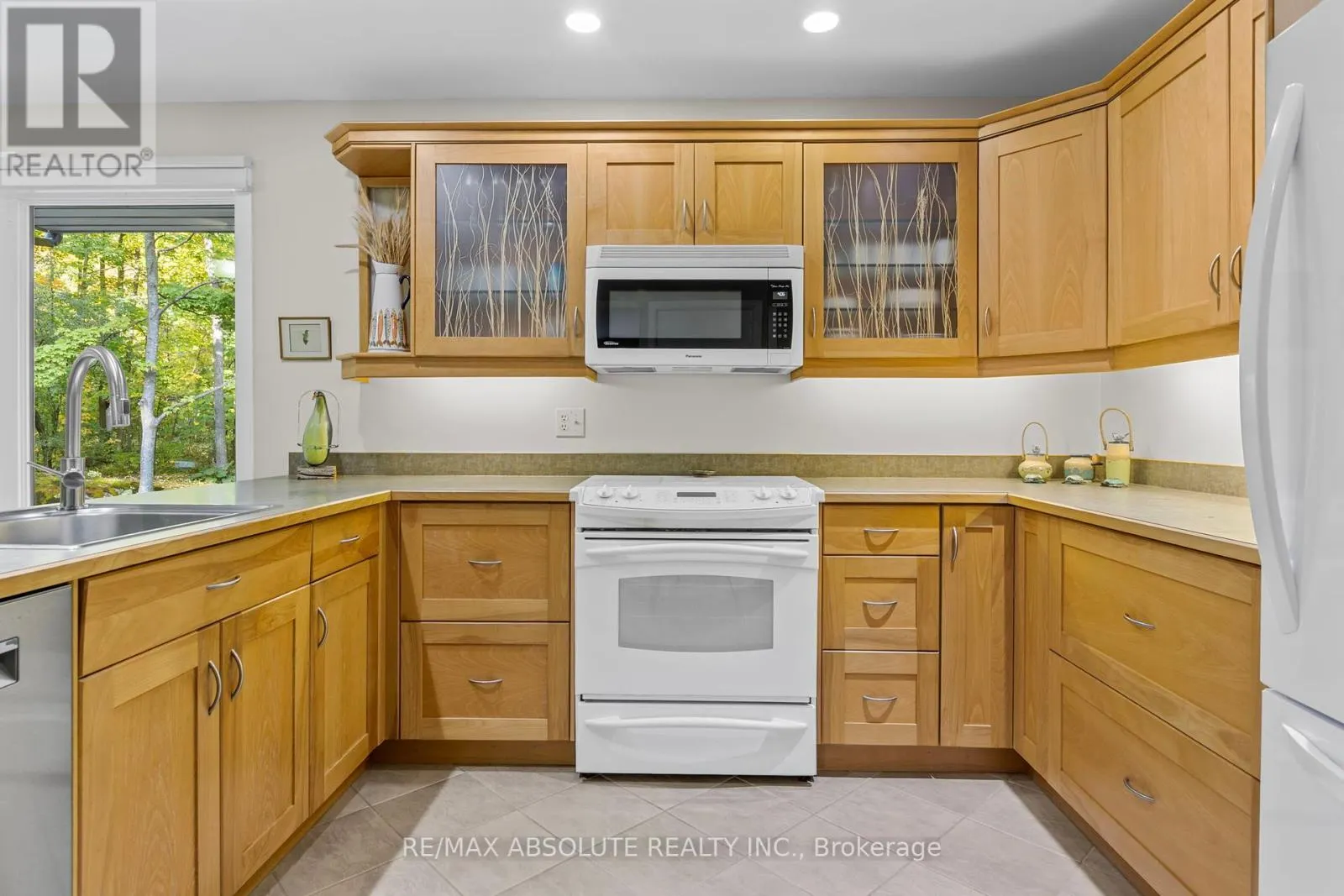 109 PINERIDGE ROAD