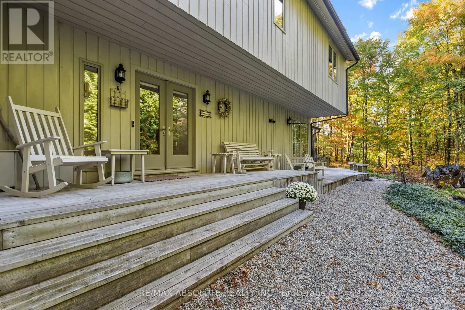 109 PINERIDGE ROAD
