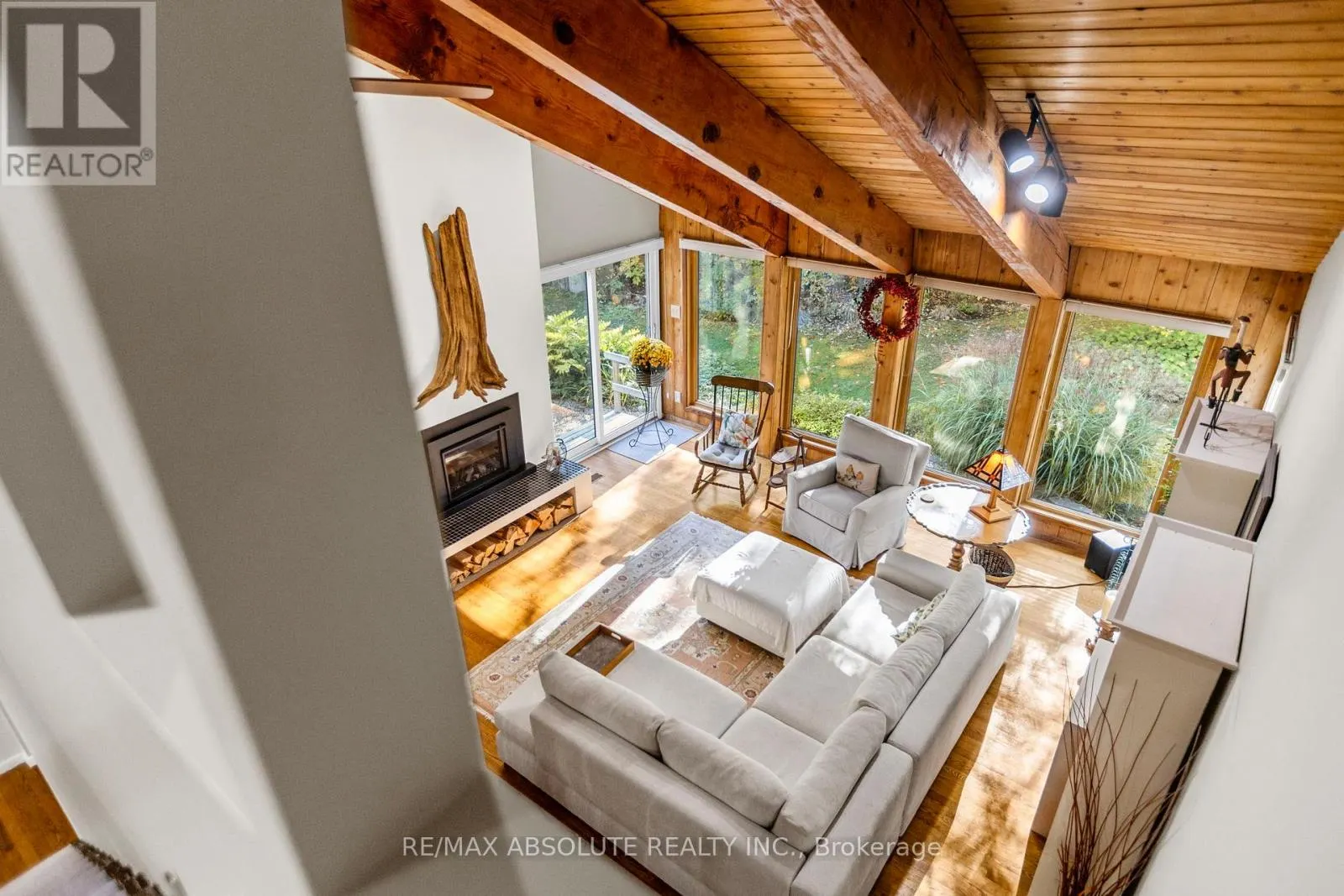 109 PINERIDGE ROAD