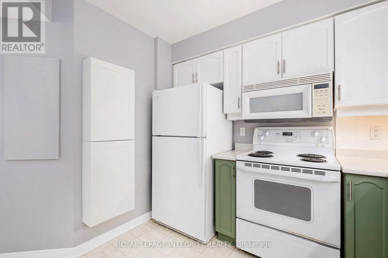 303 - 1 MERIDIAN PLACE