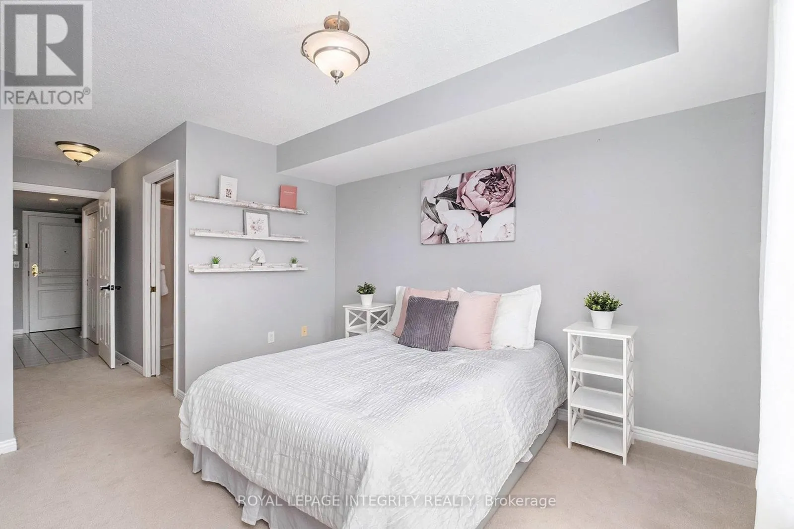 303 - 1 MERIDIAN PLACE