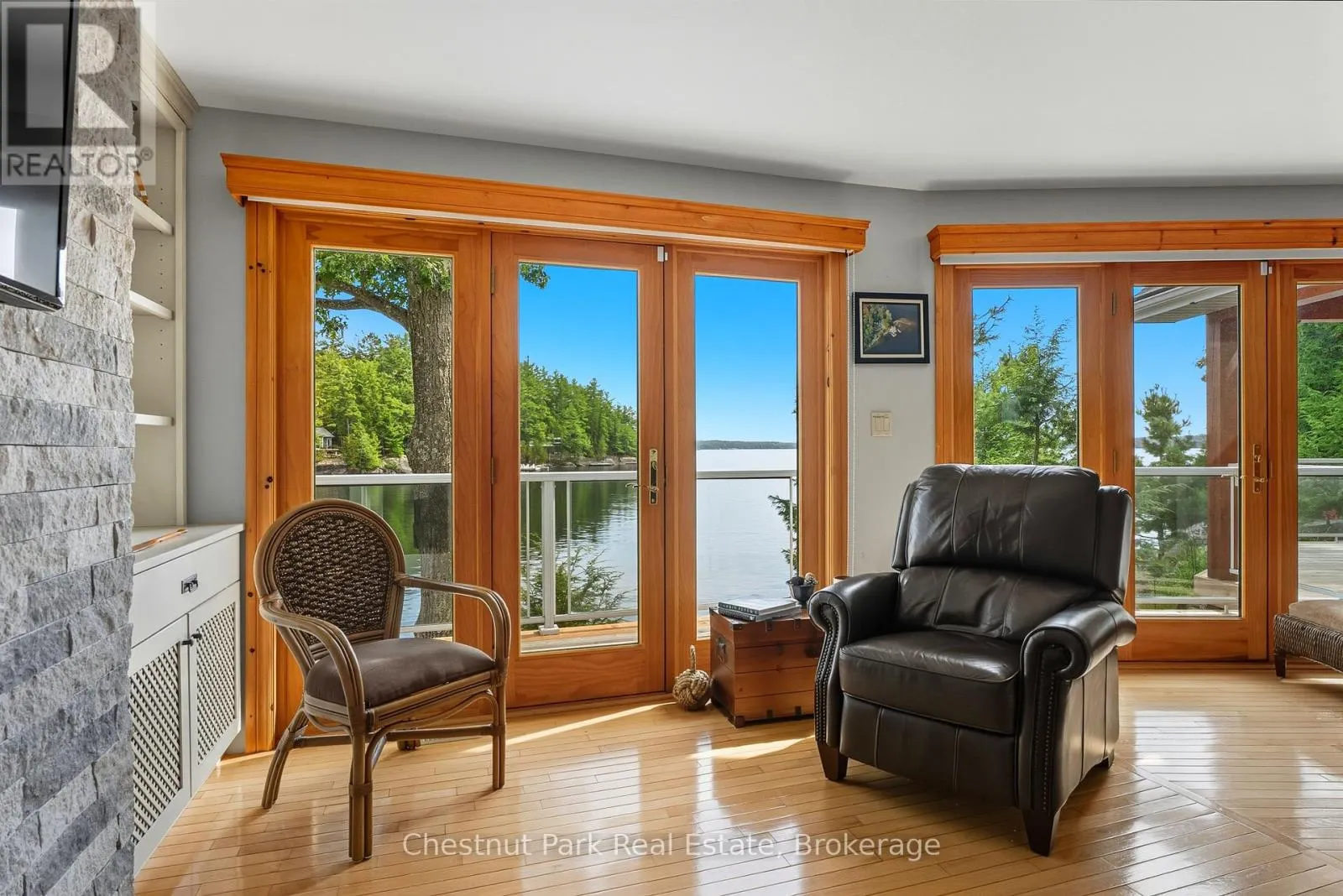 7 - 1092 SCARCLIFFE ROAD, #7