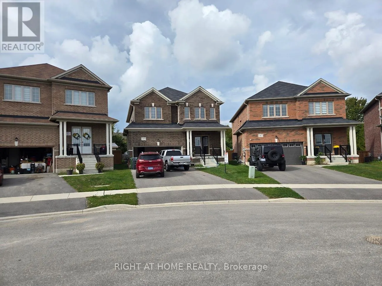 265 RIDLEY CRESCENT