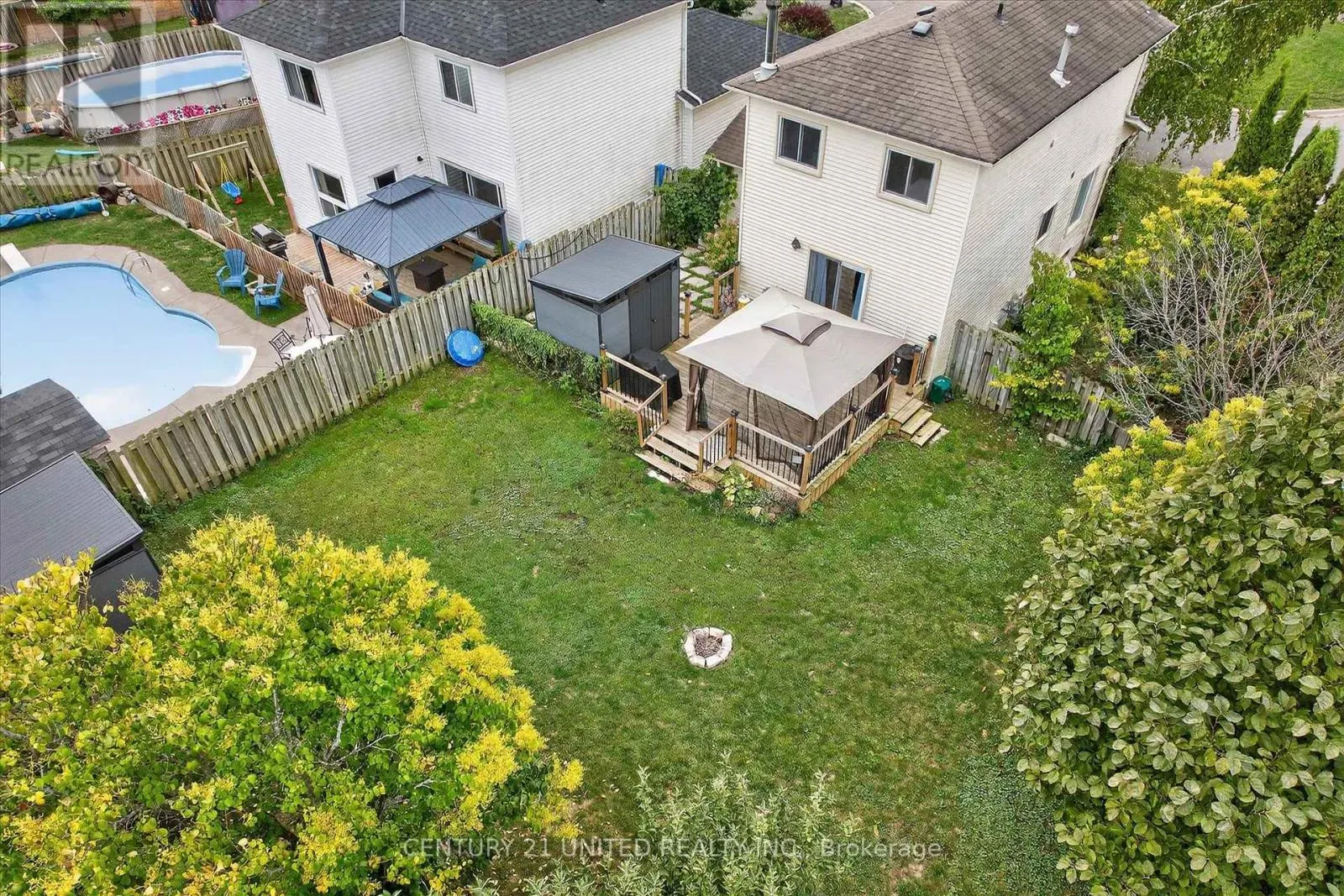 8 CHALK COURT
