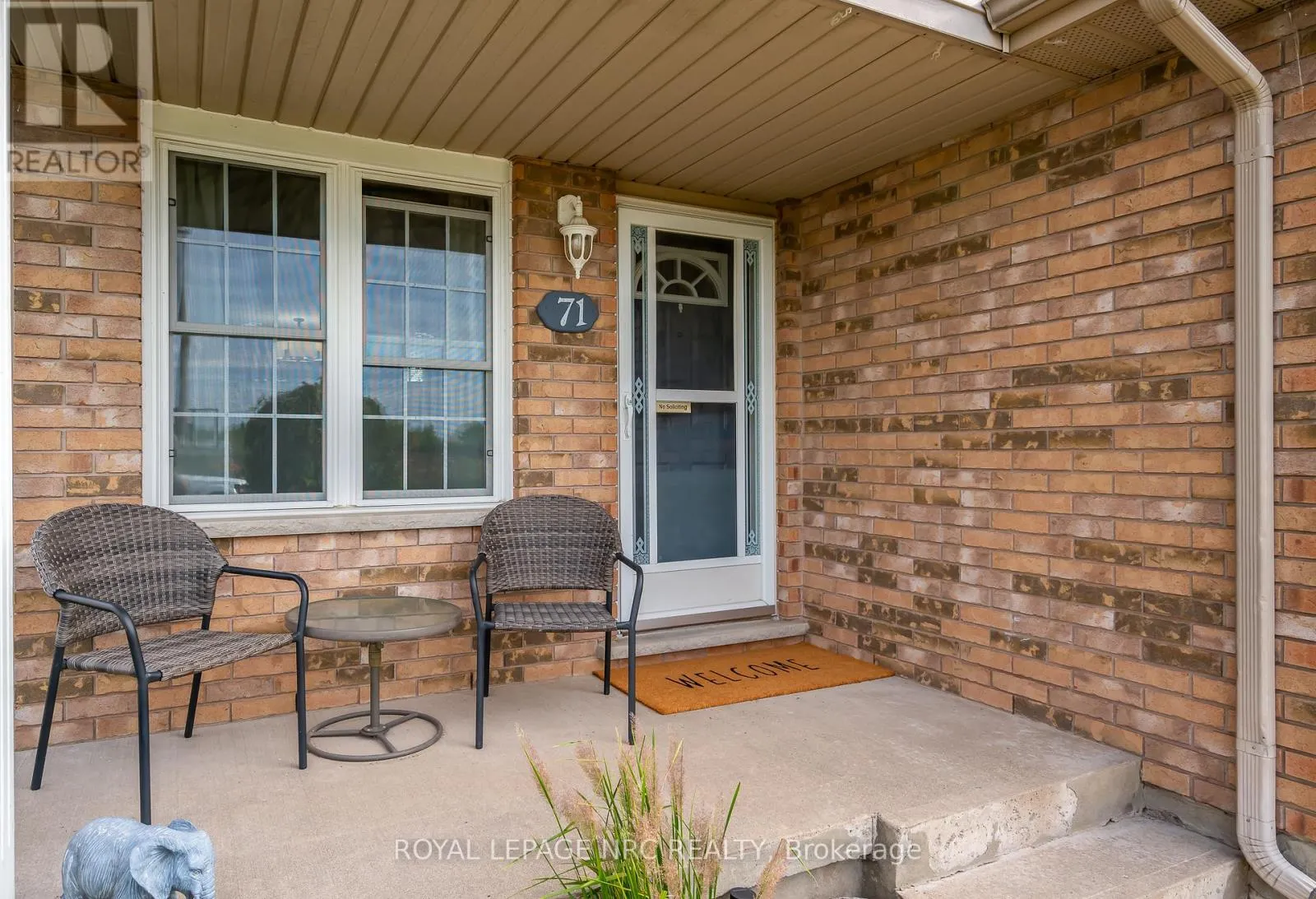 71 WATERVIEW COURT