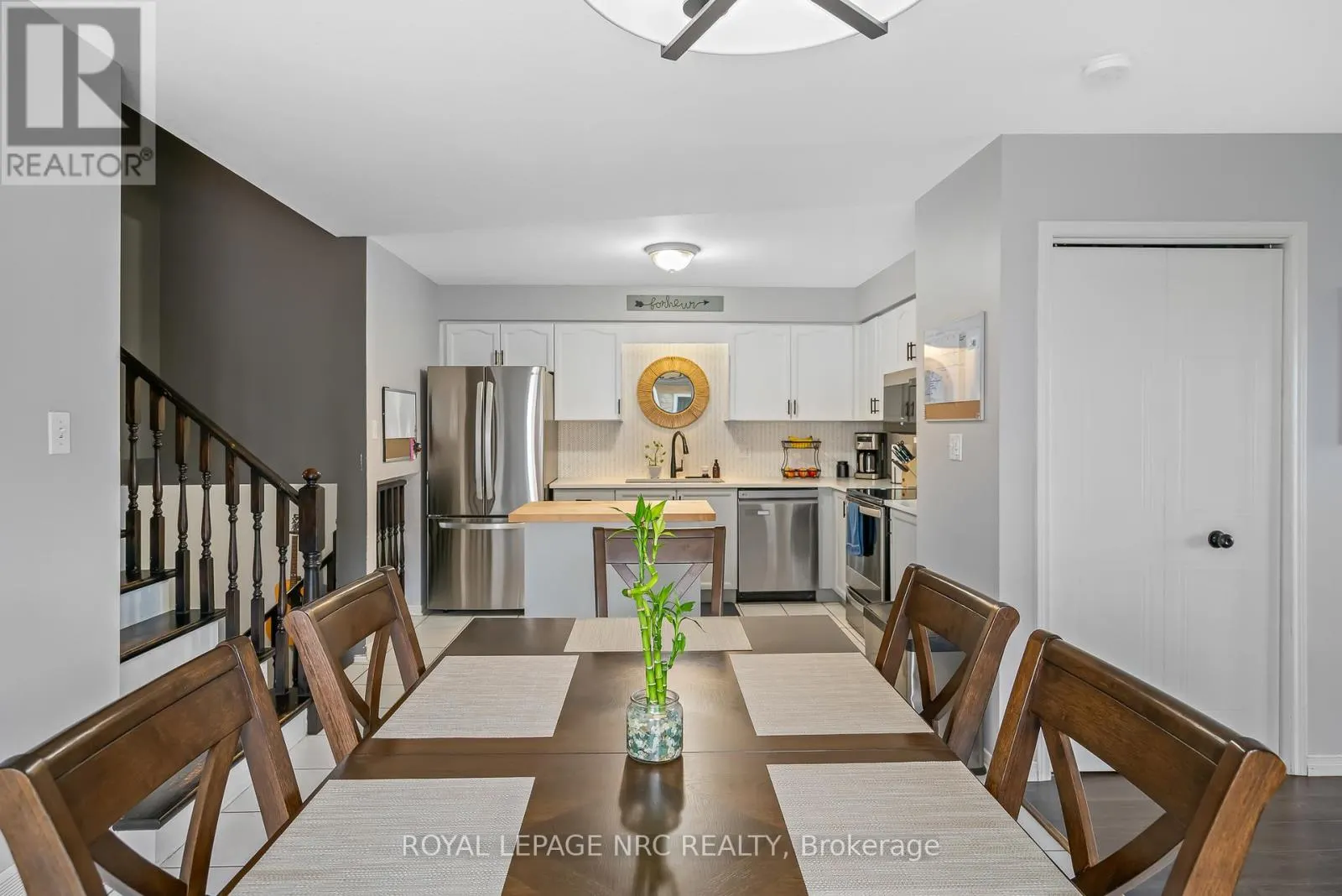 71 WATERVIEW COURT