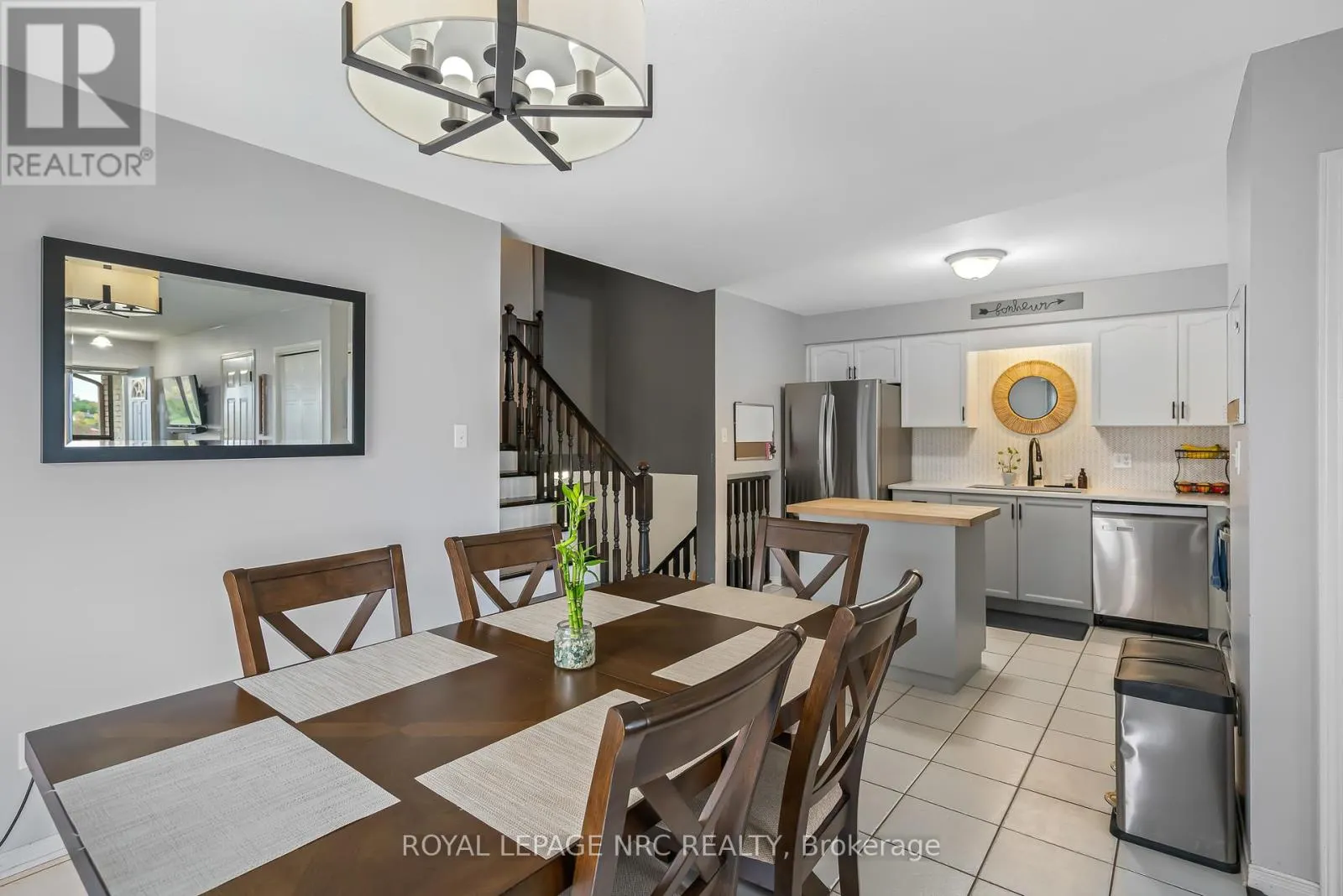 71 WATERVIEW COURT