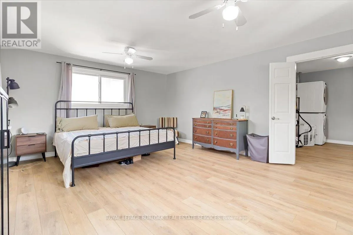 MAIN - 161 HOOVER CRESCENT