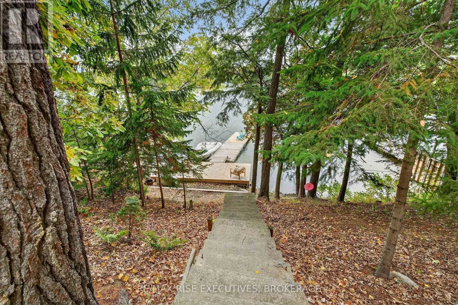 973 FOSTER BAY LANE