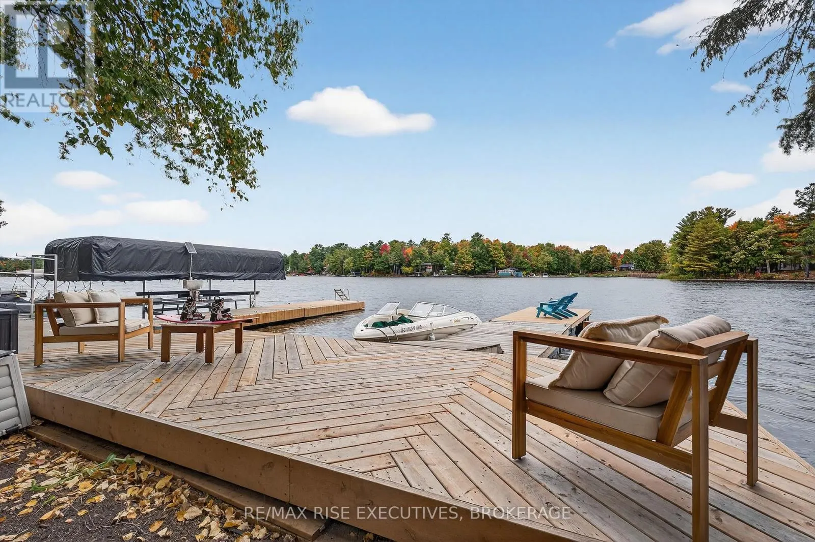 973 FOSTER BAY LANE