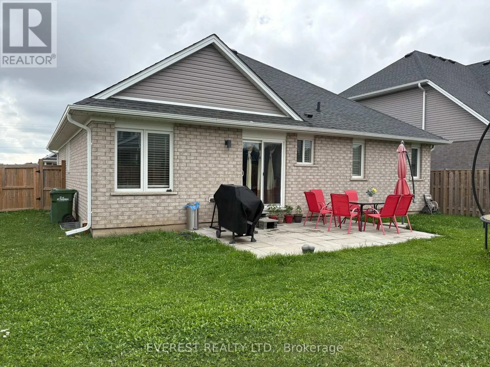 1 MELROSE COURT