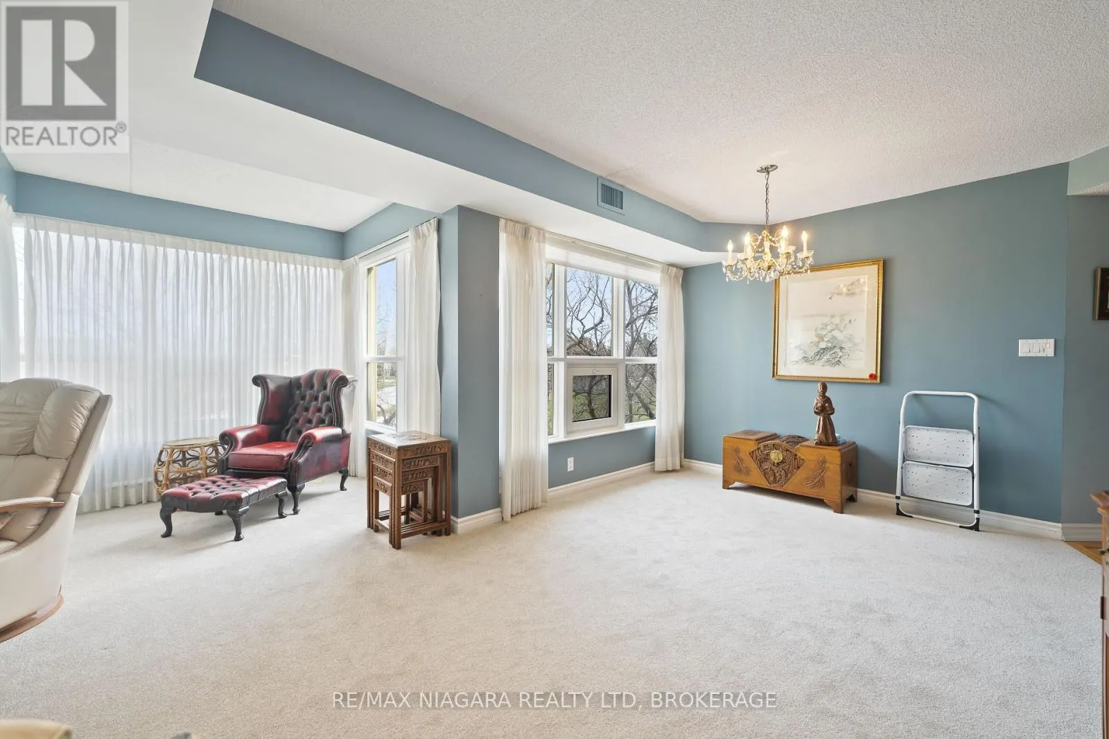 301 - 244 LAKESHORE ROAD, #301