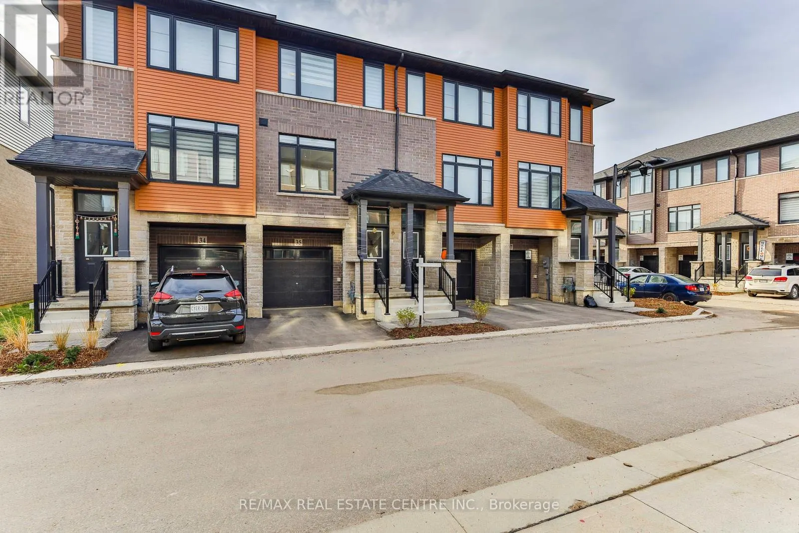 35 - 461 BLACKBURN DRIVE