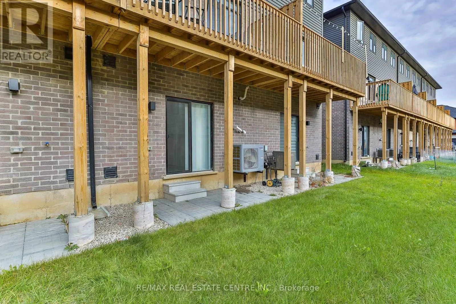 35 - 461 BLACKBURN DRIVE