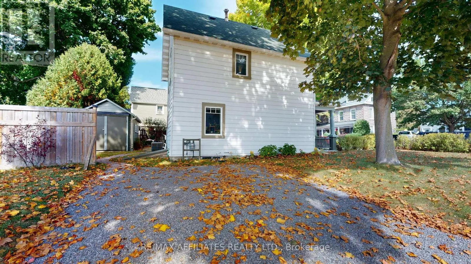 2 DANIEL STREET
