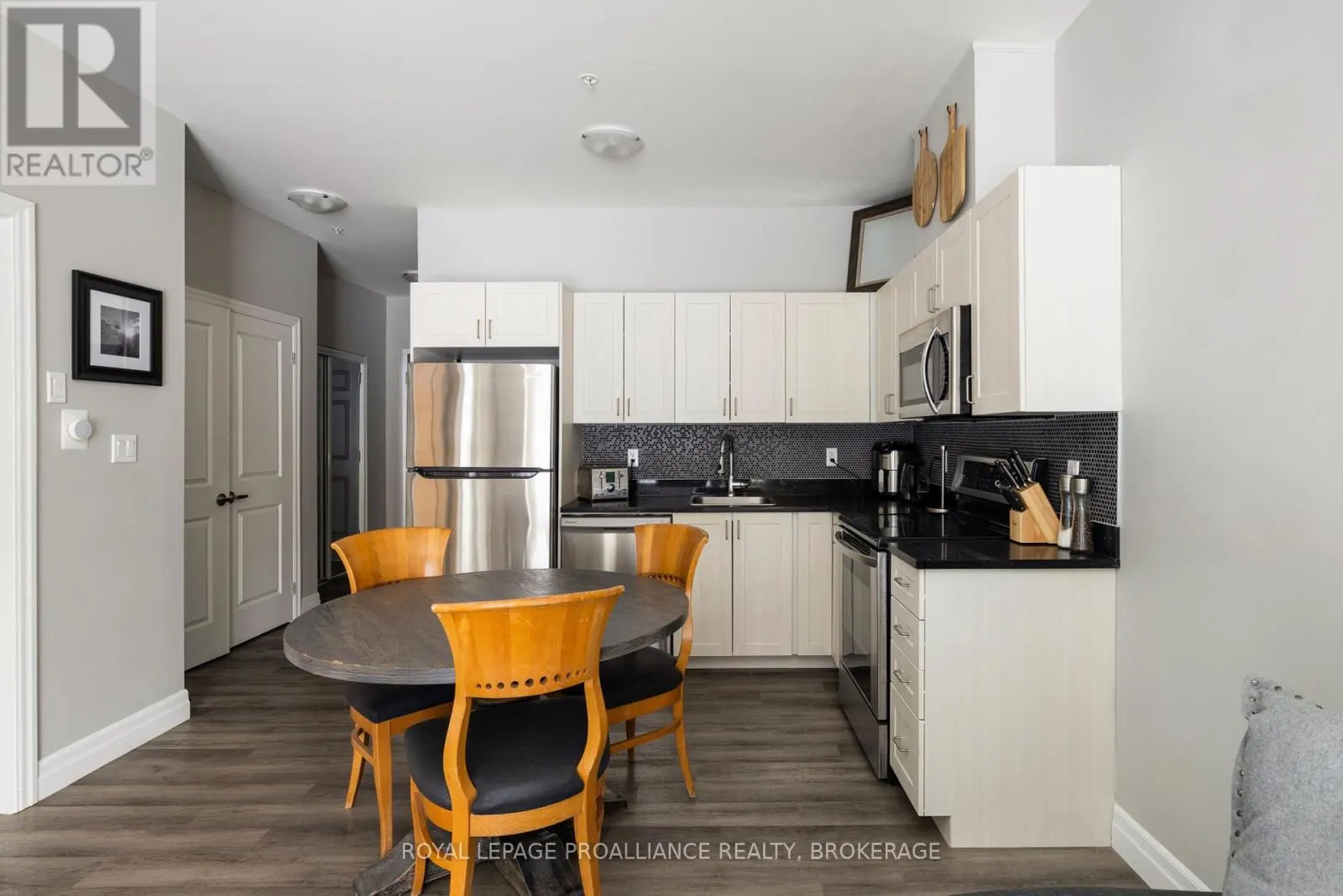 113 - 501 FRONTENAC STREET, #113