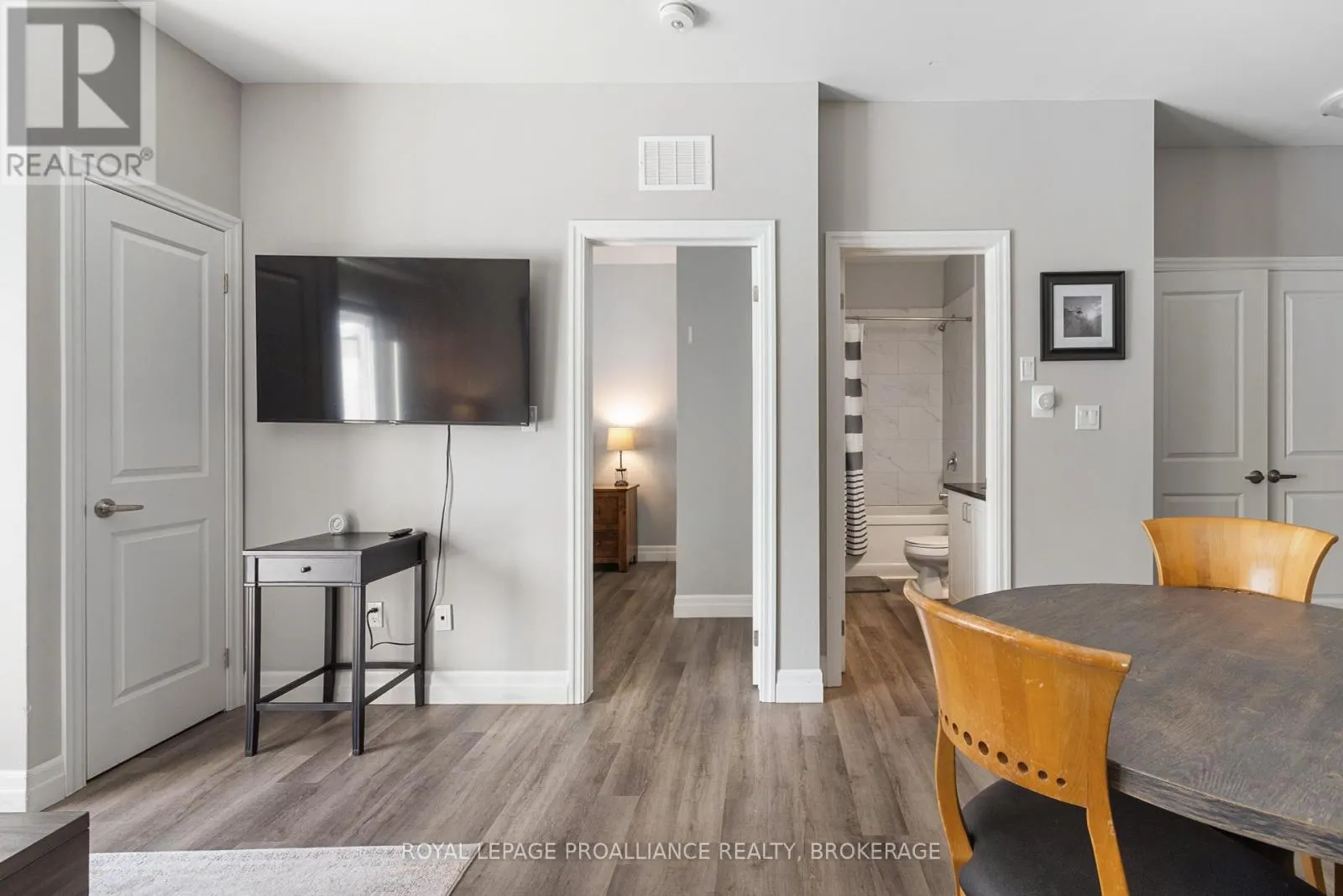 113 - 501 FRONTENAC STREET, #113