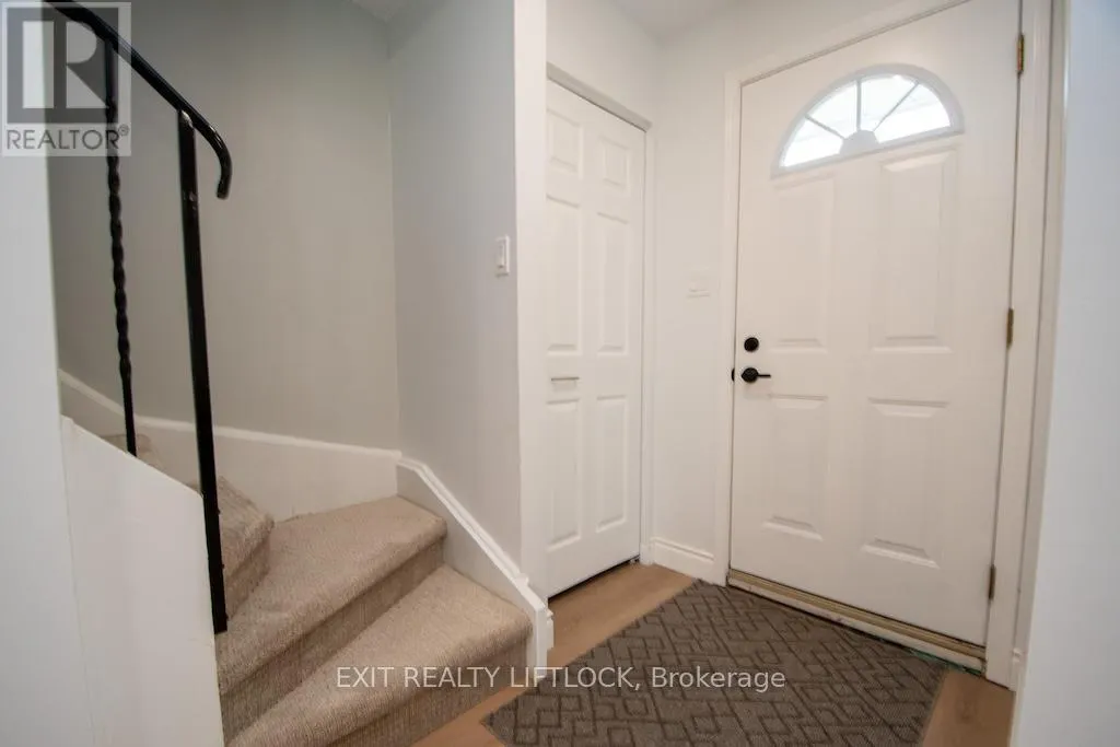 12 - 740 CHAMBERLAIN STREET, #12