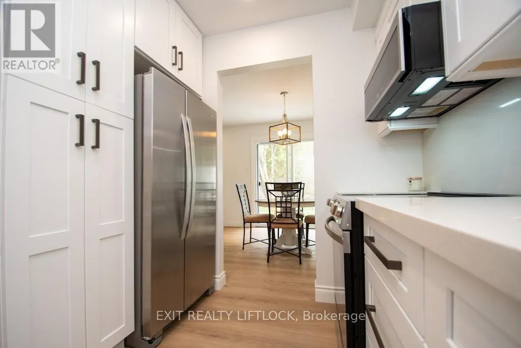12 - 740 CHAMBERLAIN STREET, #12