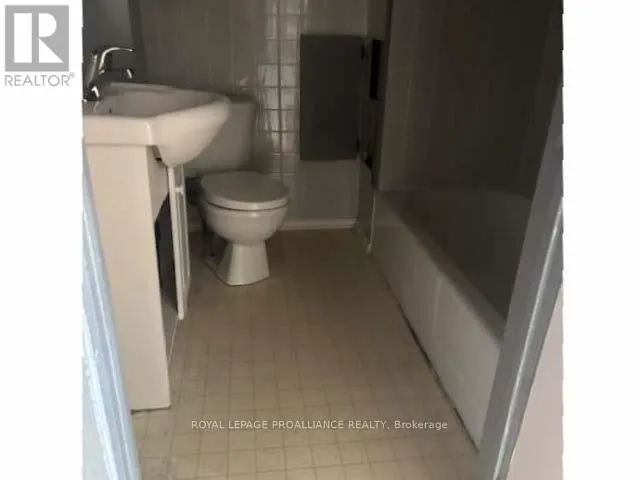 27 WATER STREET W