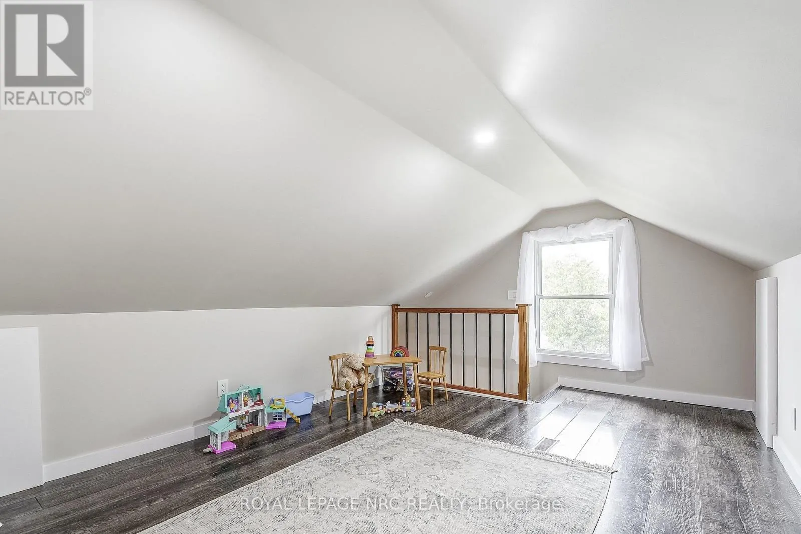 6454 BARKER STREET