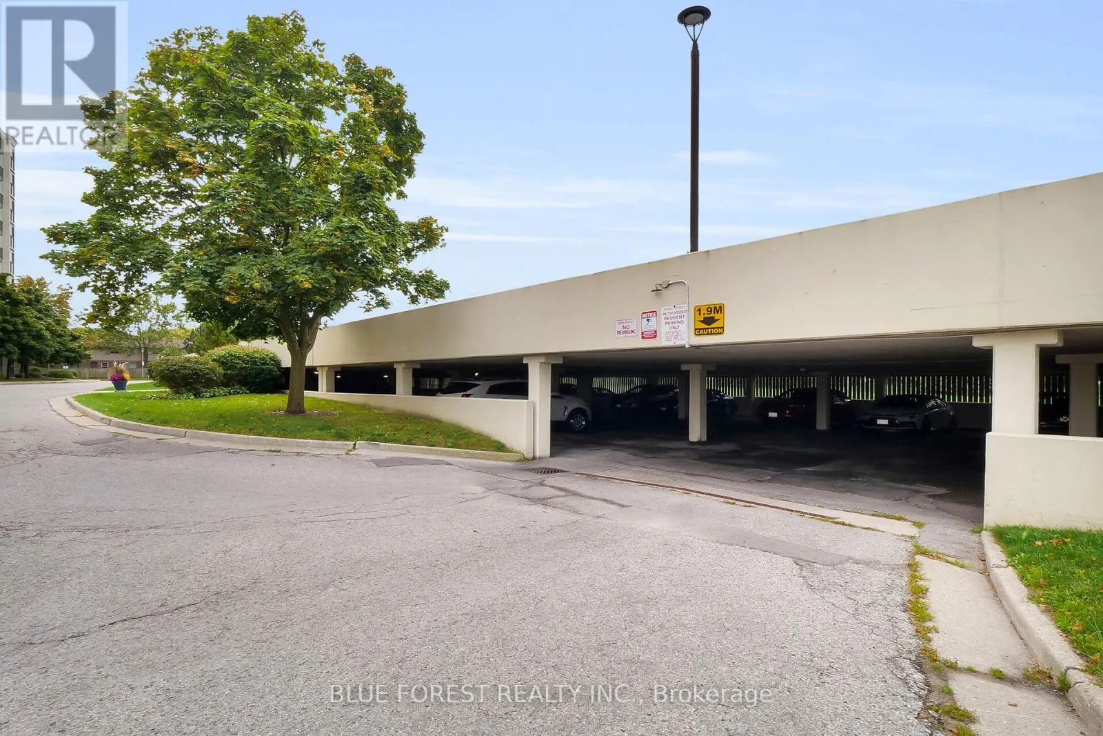 909 - 127 BELMONT DRIVE, #909