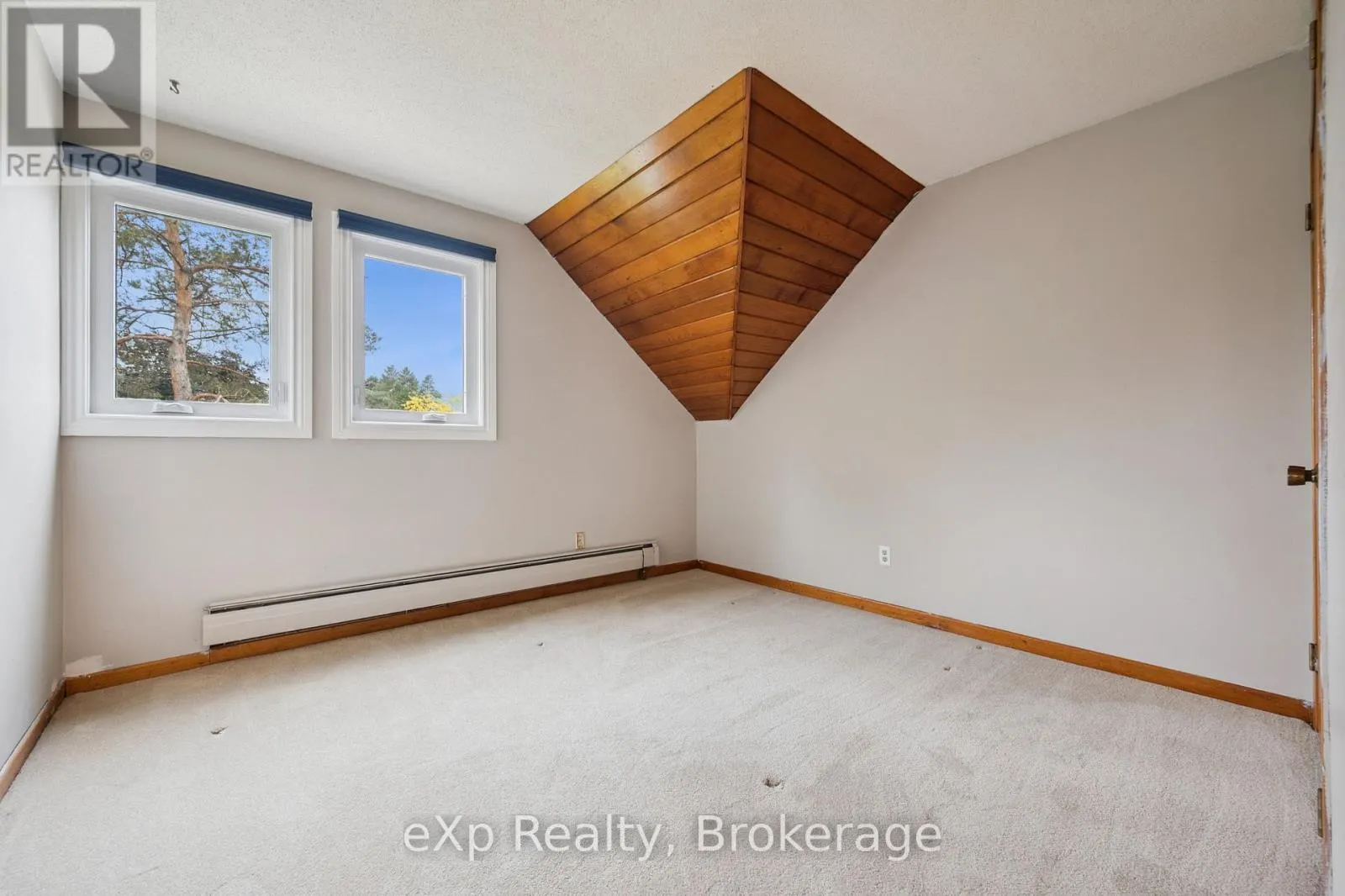 32 GLENHOLM DRIVE