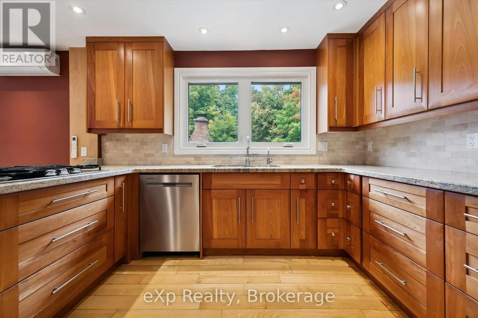 32 GLENHOLM DRIVE